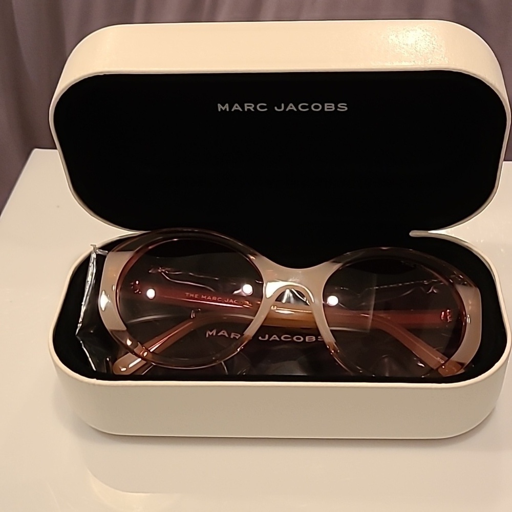 Marc Jacobs Pink Peach Burgundy Sunglasses brand new in box - Picture 12 of 13